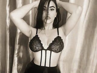 Lola Dove