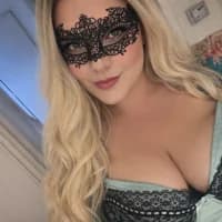 Blonde_Cougar