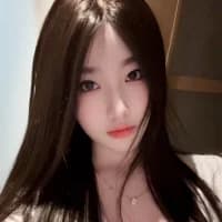 Gloomy_naomimisora