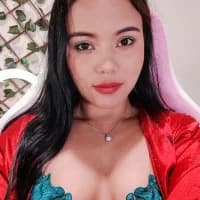 -Camila_
