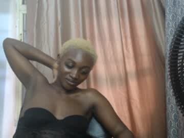 assy_girl25