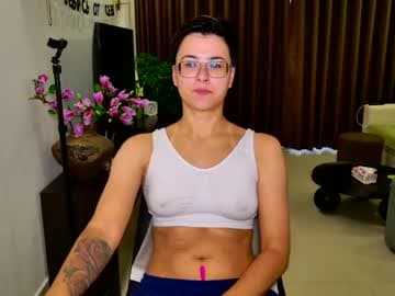chloe_x_