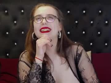 julieannx