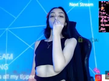lilylouisee_