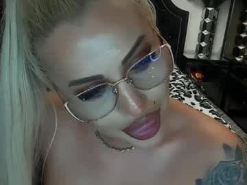 lovelyblondyxxx